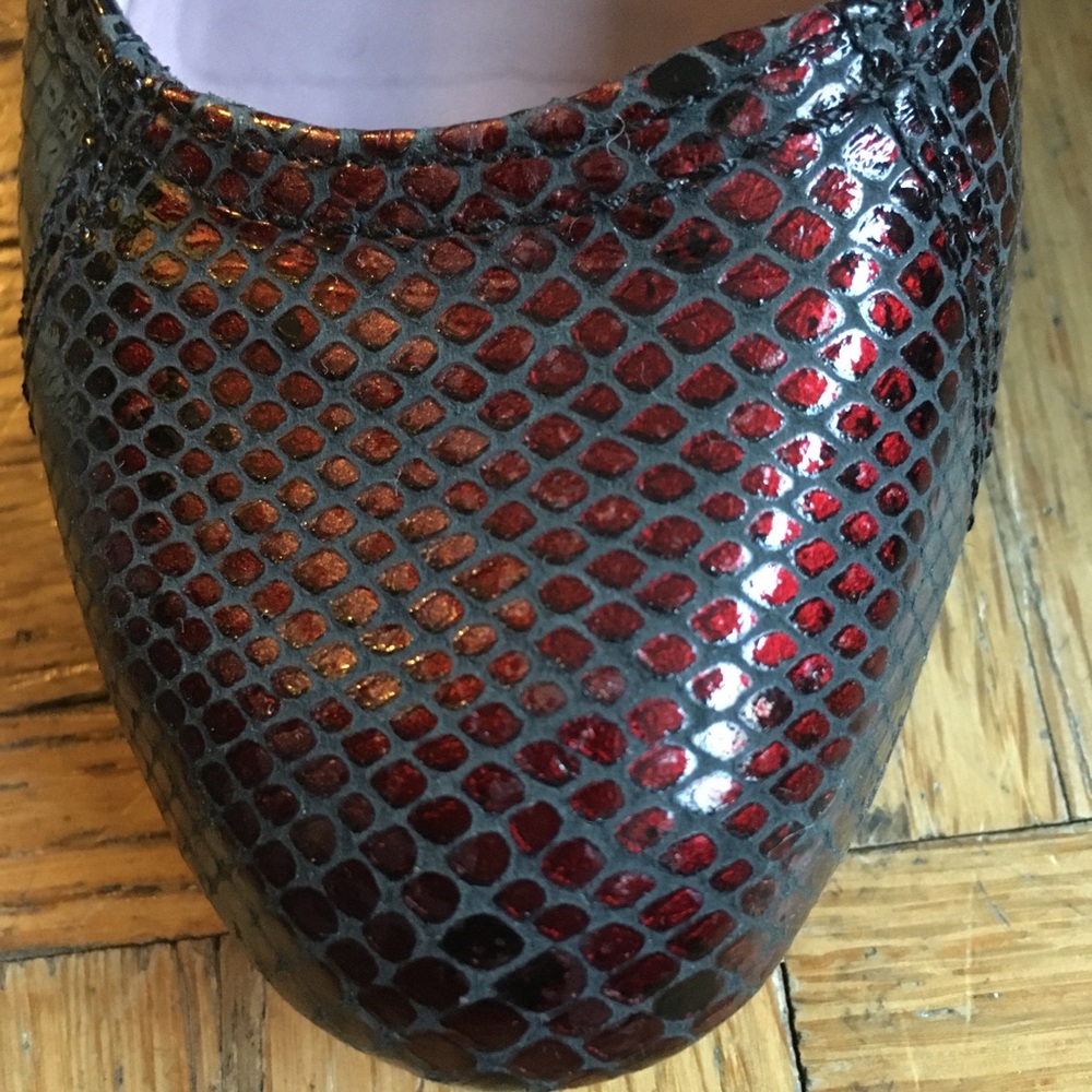 Arturo Chiang sz 6 plum genuine leather faux snakeskin pump heels umiko